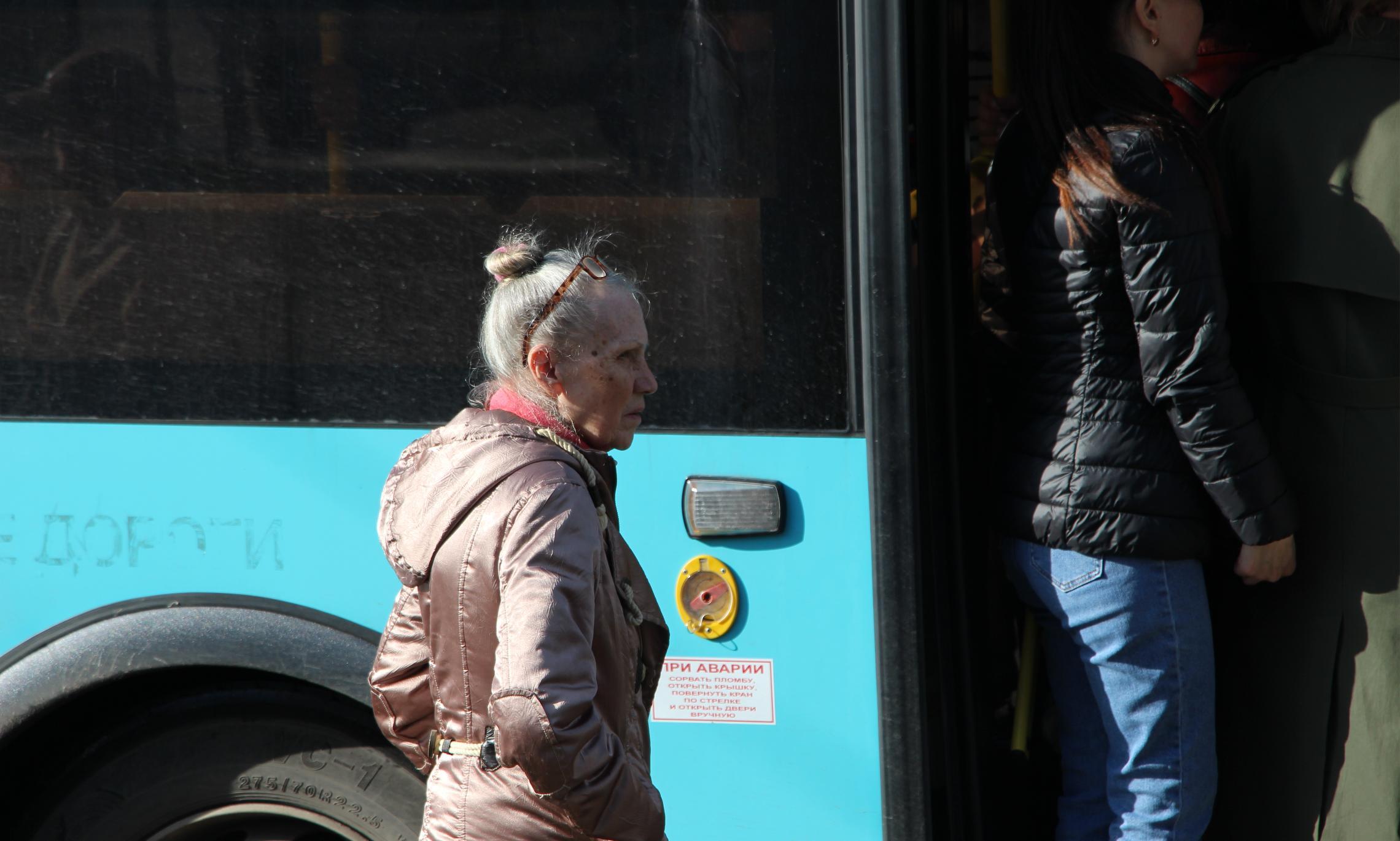 Некоторым приходится ждать следующего автобуса