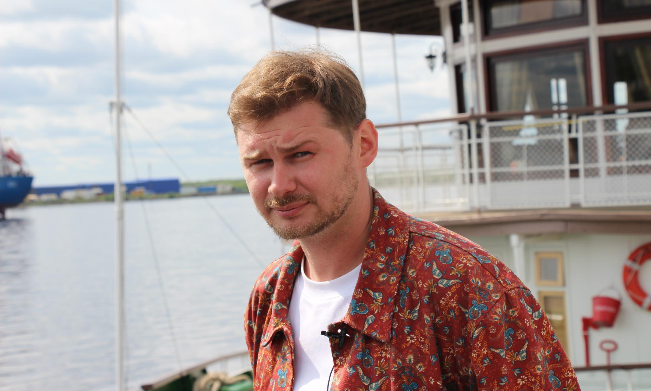 Дмитрий Максименков