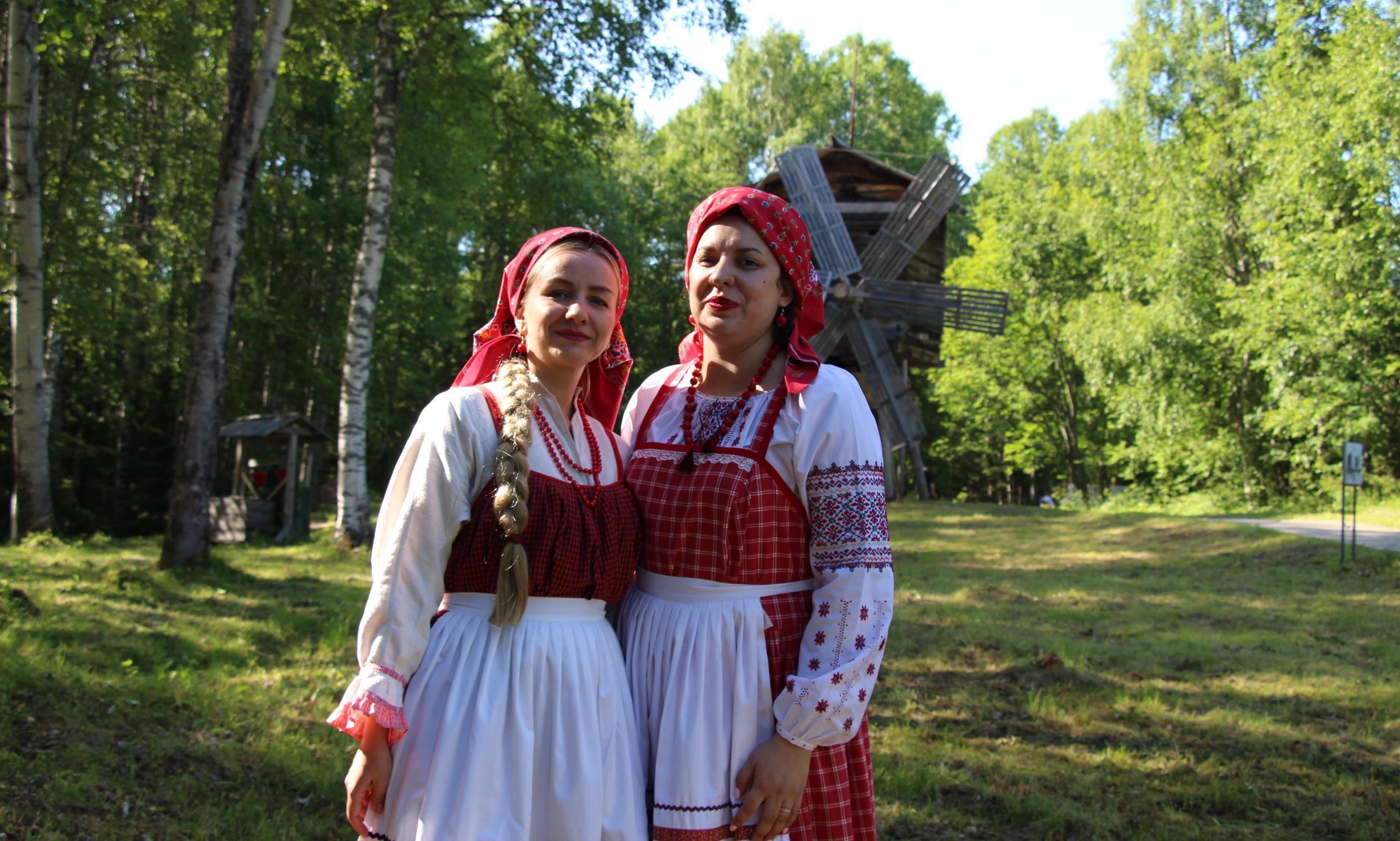 Ольга и Оксана