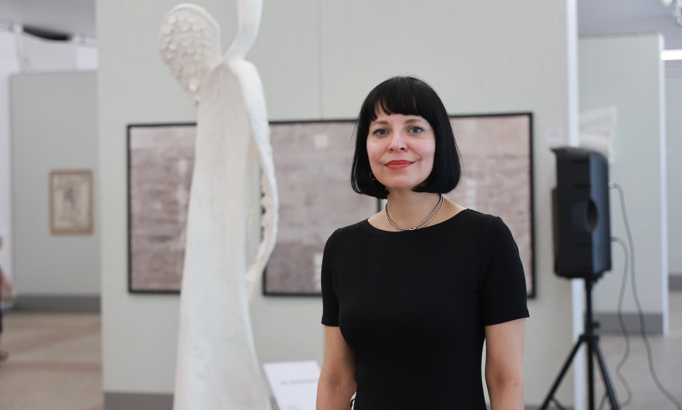 Елена Захарова
